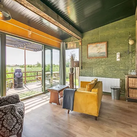 Сasa de vacaciones Quaint Bungalow In With Garden Callantsoog