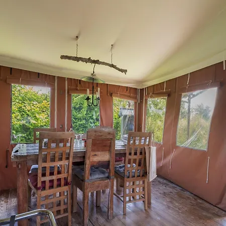 Quaint Bungalow In With Garden Сasa de vacaciones *