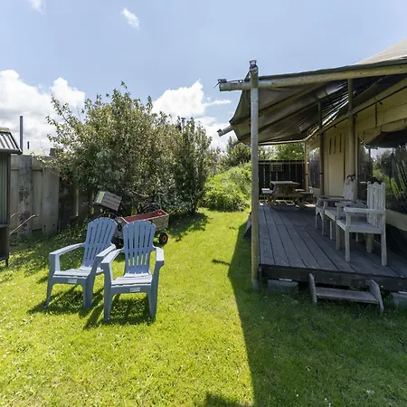 Quaint Bungalow In With Garden Сasa de vacaciones