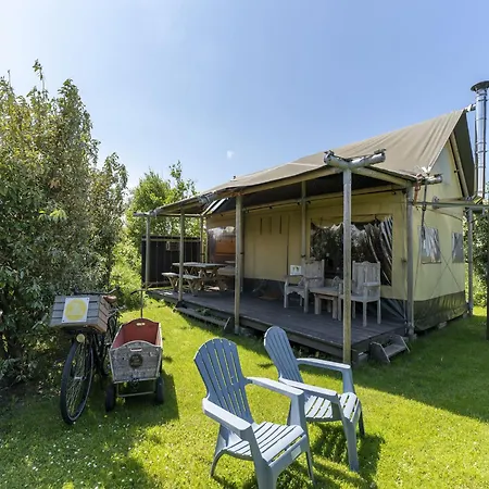 Quaint Bungalow In With Garden Сasa de vacaciones