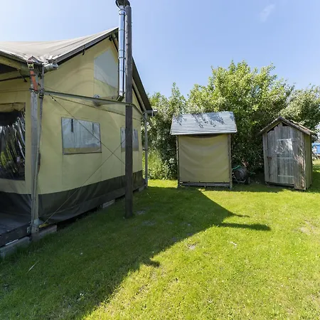 Quaint Bungalow In With Garden Callantsoog